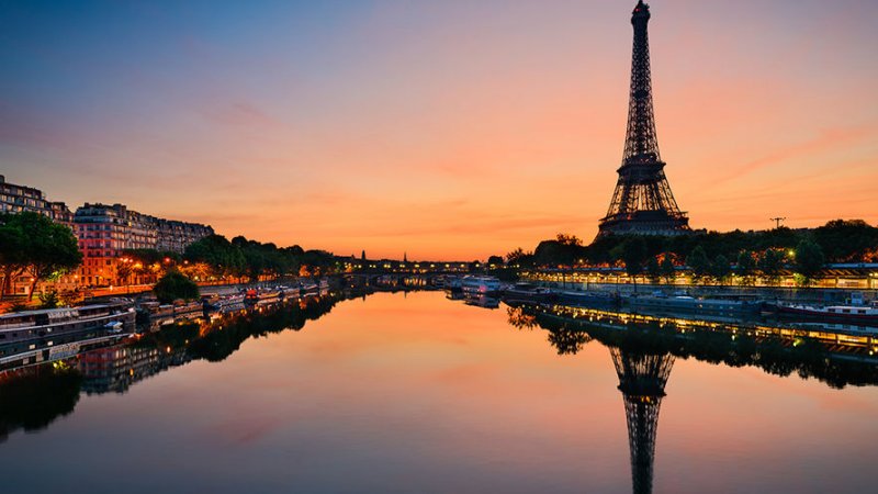 SYLWESTER CAFE DE PARIS