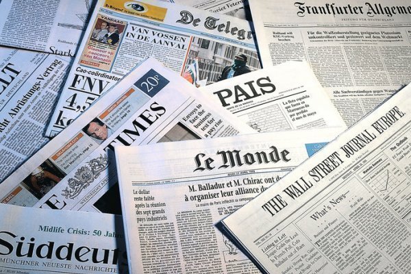 Zeitung-201100280544.jpg
