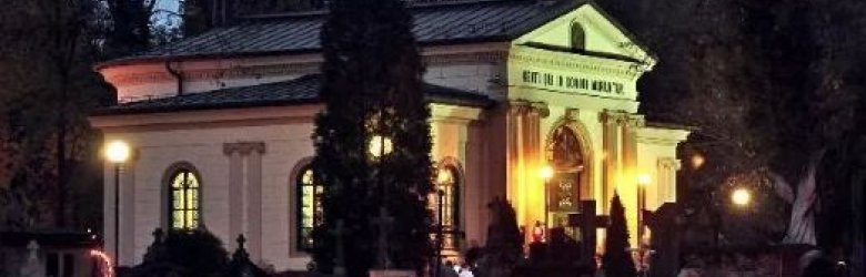All Saints&rsquo; Day in Krak&oacute;w &ndash; Experience the Unique Atmosphere of Rakowicki Cemetery