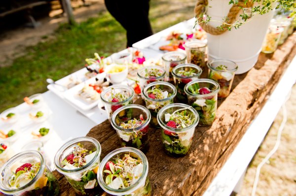 Catering plenerowy &ndash; jak zorganizować obsługę gastronomiczną poza obiektem?
