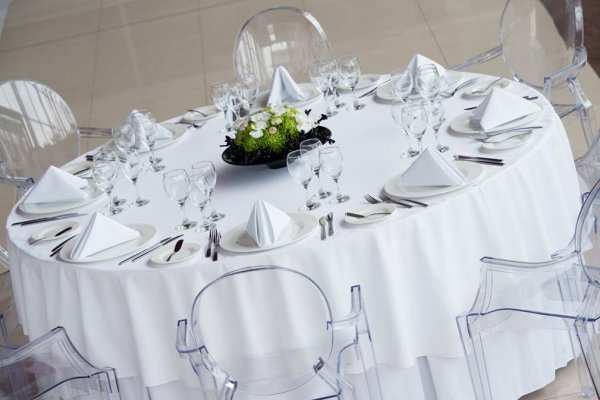 Catering na komunię &ndash; jak zaplanować przyjęcie dla dzieci i dorosłych?
