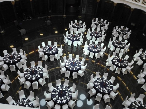 Catering konferencyjny &ndash; jak zaplanować posiłki na cały dzień?