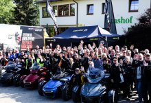 Mehr als 60 motorisierte Dreiräder in der Rhön unterwegs