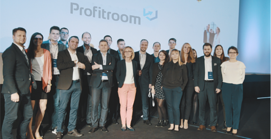 Artykuł o początkach i sukcesie Profitroom na MamStartup.pl