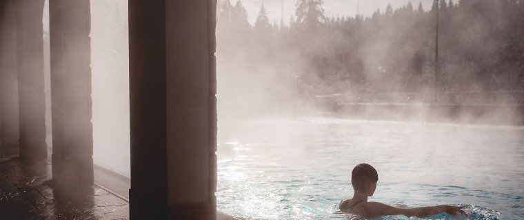 Kiedy najlepiej odwiedzić Termy BUKOVINA, aby uniknąć tłumów?