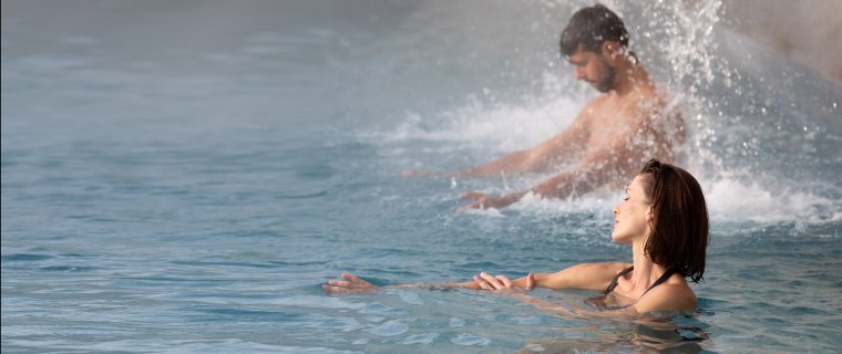 Świadomy odpoczynek w wodach termalnych (geotermalnych) – przewodnik dla chcących maksymalnie nacieszyć się swoim dniem  na termach