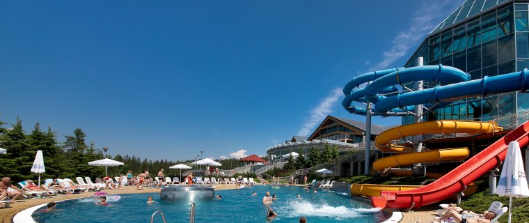 Szukasz pomysłów na wakacyjne atrakcje dla dzieci w górach? Te propozycje nie uderzą po kieszeni!