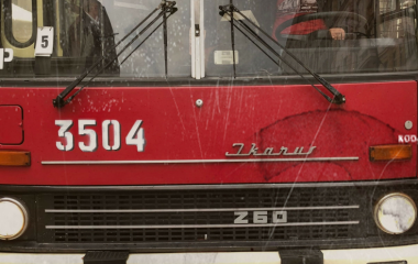 Ze Starego Kina na koncert Czerwonym Ikarusem!