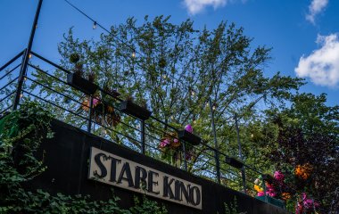 Polówka: Letni Festiwal Filmowy w Łodzi - odkryj magię kina pod gwiazdami 