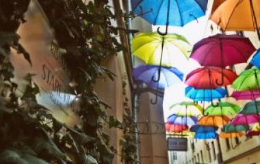 Ł&oacute;dź Summer Festival 2027: Jak uniknąć noclegowego paraliżu podczas urodzin miasta?