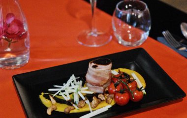 Jesień w restauracji Stare Kino by Antoine Lopez