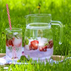 Piknik pod chmurką czy restauracyjne ogródki?