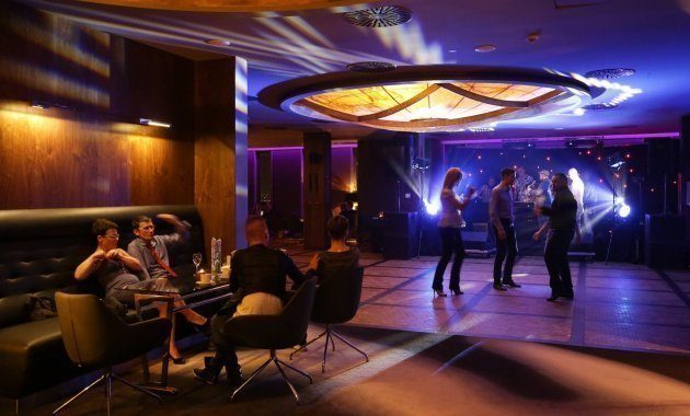 Airport Hotel Okęcie - Sky is the limit!