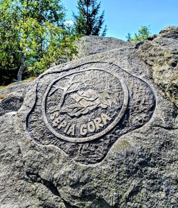 Sępia Góra i Biały Kamień