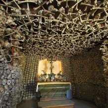 Kaplica Czaszek w Czermnej