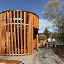 Nowe atrakcje w sercu uzdrowiska – plac zabaw i tężnia w Polanicy-Zdroju