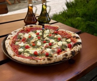 Voucher na PIZZĘ -50% w Magicznej Osadzie 