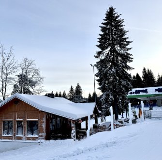 Chatka pod Łamaną Skałą