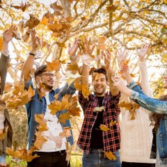 Jesień w Poznaniu – spacer, kultura i chwile bliskości 