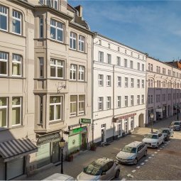 Pokoje & Apartamenty