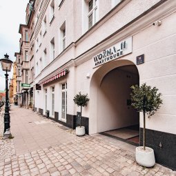 Pokoje & Apartamenty