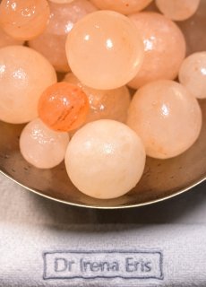 Masaż kulami solnymi