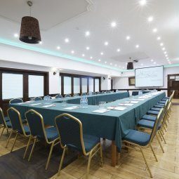 Зали конференційні