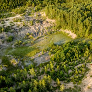 Following the mysteries of dinosaurs and Triassic erosions