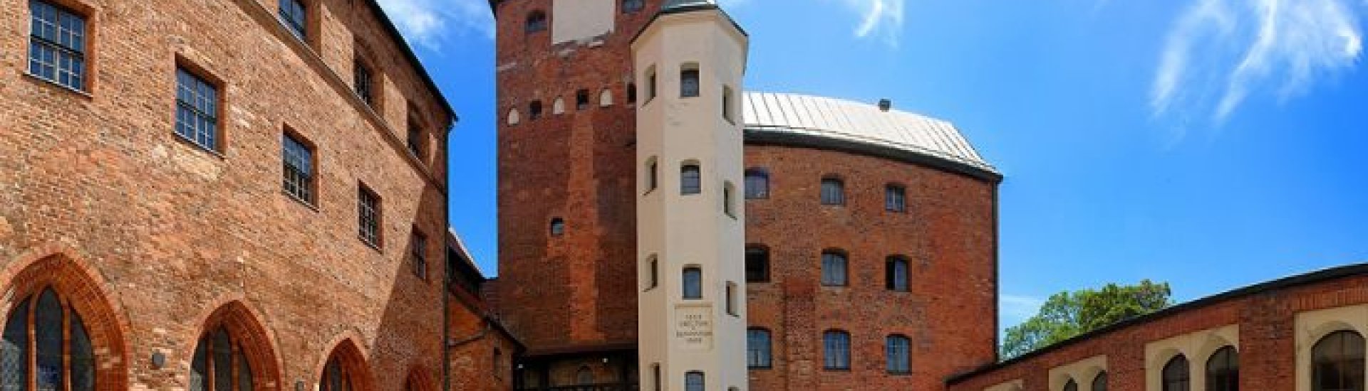 Darłowo – nadmorska perła z historią i przygodą