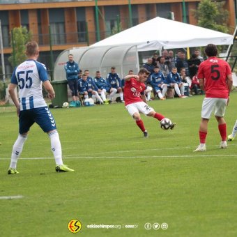 Turecki zespół piłkarski w BoniFaCio