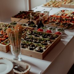 Nowoczesne menu weselne: trendy, lokalność i zrównoważony rozwój