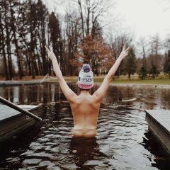 Morsowanie i sauna – zimowy rytuał Biowellness