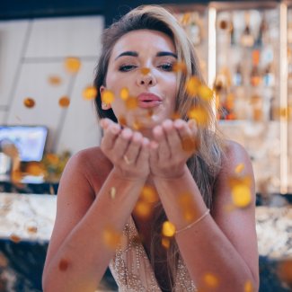 Prezent na Dzień Mamy – jak ją zaskoczyć?