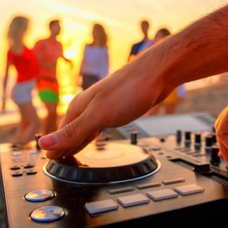 Hit lata! Dyskoteka na plaży!