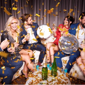 Noworoczne spotkanie karnawałowe w firmie – jak je zaplanować?