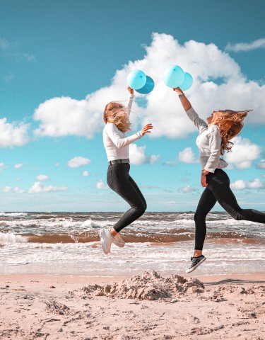 Kortyzol i stres – jak urlop nadmorski obniża poziom hormonu stresu?