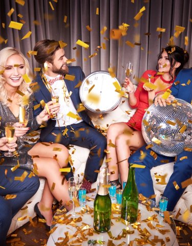 Noworoczne spotkanie karnawałowe w firmie – jak je zaplanować?
