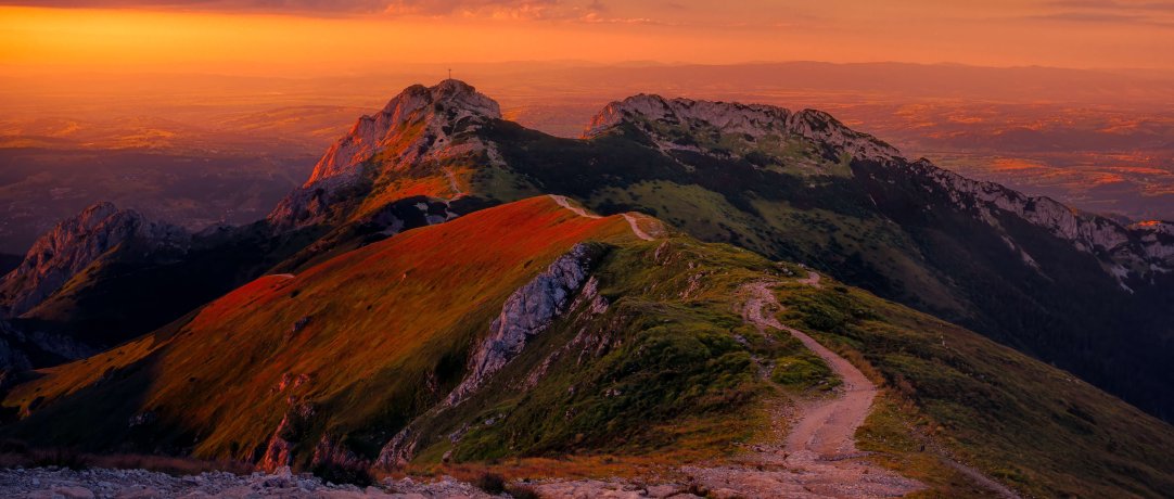 Kr&oacute;tki dzień w g&oacute;rach - jak planować wyjście, gdy szybko robi się ciemno
