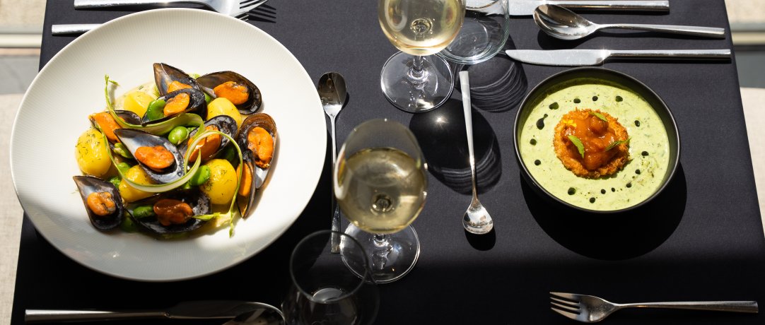 Weekend zaręczynowy z kolacją degustacyjną – gotowy plan pobytu we dwoje w Hotelu HARNAŚ