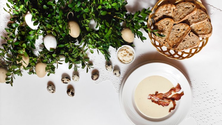 Wielkanoc 2025 w g&oacute;rach. Święta z panoramicznym widokiem na Tatry