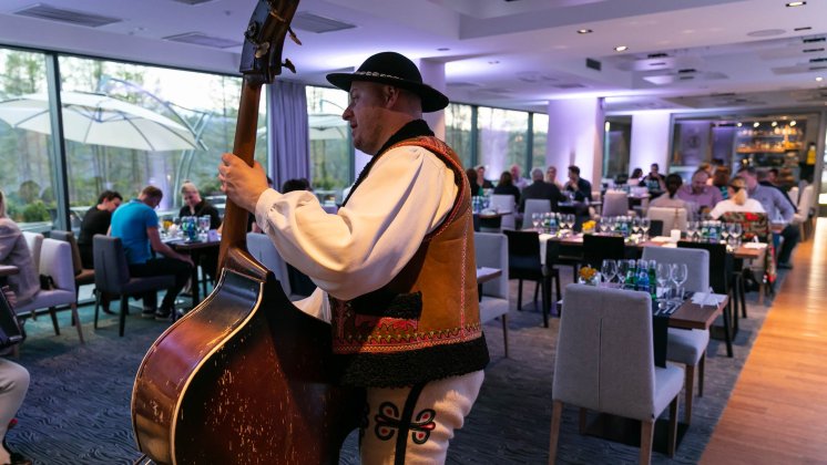 Wyjazd integracyjny w g&oacute;ry &ndash; poznaj korzyści dla Twojego zespołu i biznesu