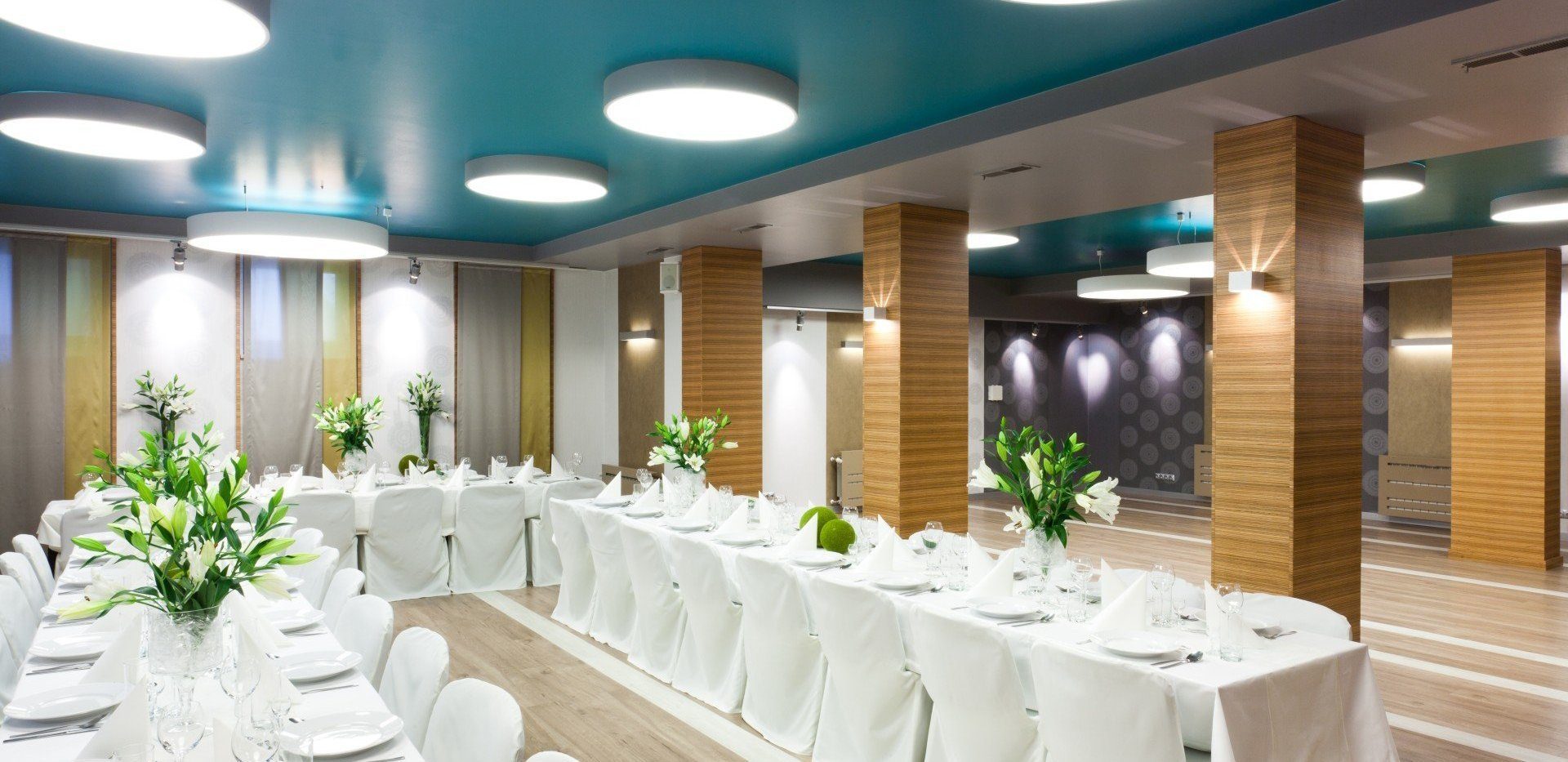 Organize wedding