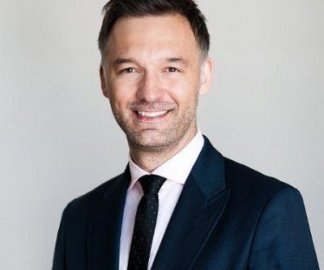 "Holiday Inn General Manager of the Year 2012"