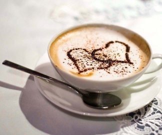 VAT na napoje kawowe z dodatkiem mleka serwowane w restauracjach bez zmian