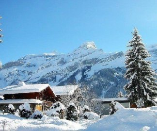 W ferie zimowe chętniej wybieramy pensjonaty