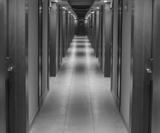 Hotele na dnie. Tak źle jeszcze nie było - wyniki najnowszej ankiety IGHP przeprowadzonej wśród hotelarzy