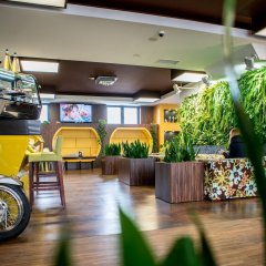 RESTAURANT AND BOWLING - CLOSED