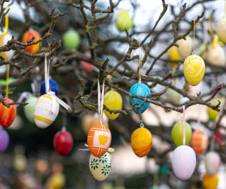 Wielkanocne jarmarki 2025: Kraków i Katowice w wiosennej odsłonie