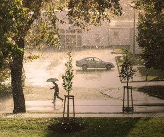 Co robić w deszczową pogodę w mieście? Odkryj atrakcje w najpiękniejszych miastach Polski