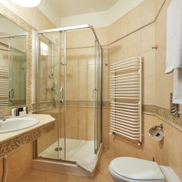 Pokoje i Apartamenty